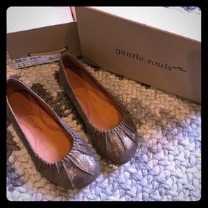 Gentle Souls ballerina flats metallic sz.6